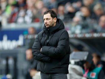 Weiter Rückendeckung für Hertha-Trainer Schwarz Weiter Rückendeckung für Hertha-Trainer Schwarz