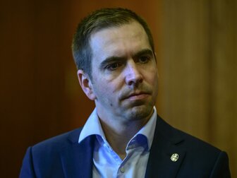 Identifikation? Lahm nimmt Nationalspieler in die Pflicht Identifikation? Lahm nimmt Nationalspieler in die Pflicht