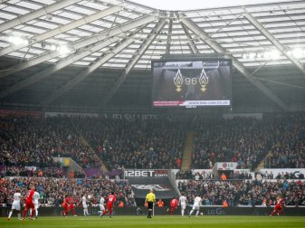 US-Investoren übernehmen Swansea für 100 Millionen Pfund (Quelle: pixathlon/SID)
<br>© 2016 SID US-Investoren übernehmen Swansea für 100 Millionen Pfund (Quelle: pixathlon/SID)
<br>© 2016 SID