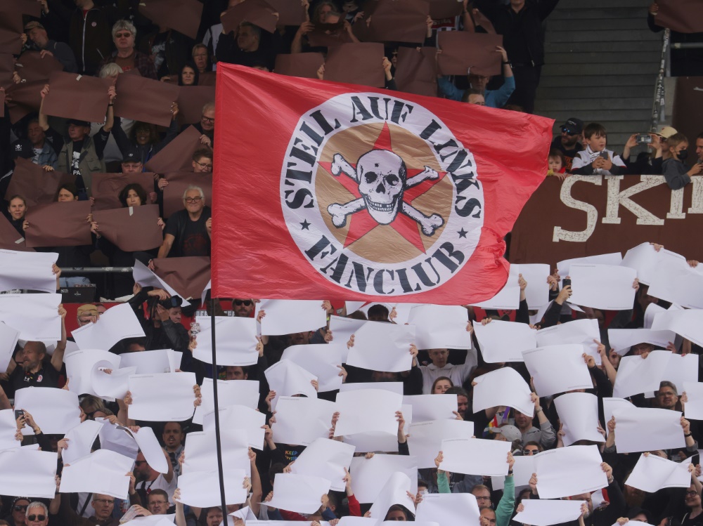 Prestigesieg im Nordduell: St. Pauli schlägt auch Rostock