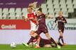 Mandy Islacker (l) und der 1. FC Köln wollen im RheinEnergeiStadion einen neuen Zuschauerrekord in der Frauen-Bundesliga aufstellen.