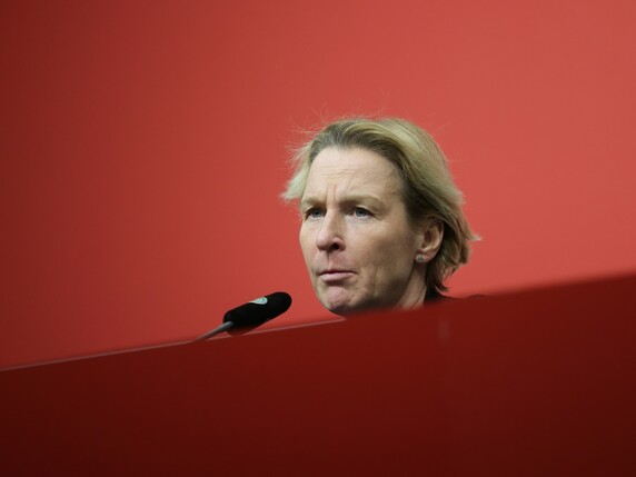 Voss-Tecklenburg wünscht sich BVB und Schalke in Frauen-BL