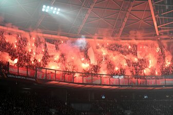 Union-Fans hatten in Amsterdam Pyrotechnik abgebrannt. Union-Fans hatten in Amsterdam Pyrotechnik abgebrannt.