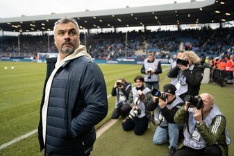 Der Cheftrainer des Fußball-Bundesligisten FC Schalke 04: Thomas Reis. Der Cheftrainer des Fußball-Bundesligisten FC Schalke 04: Thomas Reis.