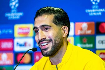 Vor dem Achtelfinal-Rückspiel in der Champions League gegen FC Chelsea, spricht Borussia Dortmunds Emre Can mit Journalisten. Vor dem Achtelfinal-Rückspiel in der Champions League gegen FC Chelsea, spricht Borussia Dortmunds Emre Can mit Journalisten.
