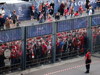UEFA zahlt Liverpool-Fans Geld für Tickets zurück UEFA zahlt Liverpool-Fans Geld für Tickets zurück
