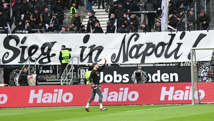 Eintracht-Fans sollen nun doch Karten für das Spiel in Neapel erwerben dürfen.