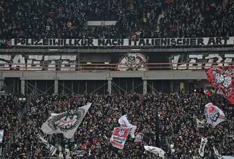 Trotz des Ticket-Streits werden einige Fans von Eintracht Frankfurt in Neapel erwartet. Trotz des Ticket-Streits werden einige Fans von Eintracht Frankfurt in Neapel erwartet.