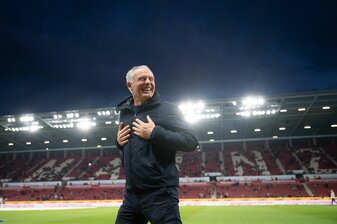 Freiburgs Trainer Christian Streich im Stadion. Freiburgs Trainer Christian Streich im Stadion.