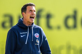 Patrick Glöckner soll nicht mehr der Trainer des FC Hansa Rostock sein. Patrick Glöckner soll nicht mehr der Trainer des FC Hansa Rostock sein.