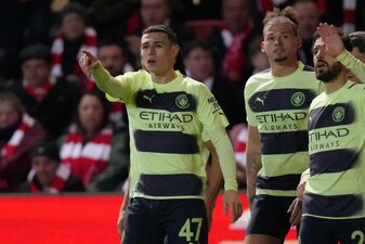 Phil Foden (l) von Manchester City musste am Blinddarm operiert werden. Phil Foden (l) von Manchester City musste am Blinddarm operiert werden.