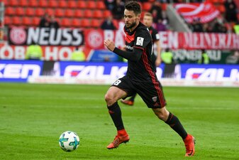 Christian Träsch von Ingolstadt am Ball. Christian Träsch von Ingolstadt am Ball.