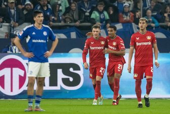 Leverkusens Florian Wirtz (M) machte gegen Schalke ein starkes Spiel. Leverkusens Florian Wirtz (M) machte gegen Schalke ein starkes Spiel.