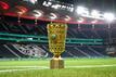 Objekt der Begierde: Der DFB-Pokal bringt den Clubs lukrative Einnahmen.