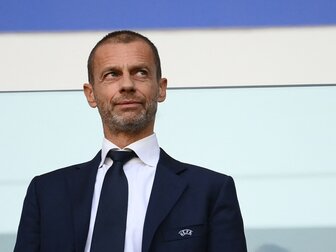 Ceferin erneut zum UEFA-Präsidenten gewählt Ceferin erneut zum UEFA-Präsidenten gewählt