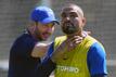 Hertha-Trainer Sandro Schwarz (l) und sein Schützling Kevin-Prince Boateng.