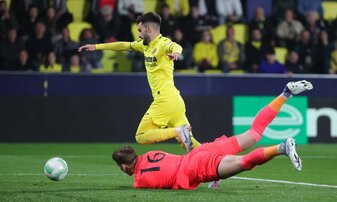 Erstattet Anzeige: Villarreal-Profi Álex Baena (oben). Erstattet Anzeige: Villarreal-Profi Álex Baena (oben).
