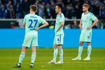 Für Schalke 04 wird die Luft im Abstiegskampf immer dünner. Für Schalke 04 wird die Luft im Abstiegskampf immer dünner.
