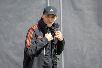Bayerns Cheftrainer Thomas Tuchel ist Manchester City-Coach Pep Guardiola dankbar. Bayerns Cheftrainer Thomas Tuchel ist Manchester City-Coach Pep Guardiola dankbar.