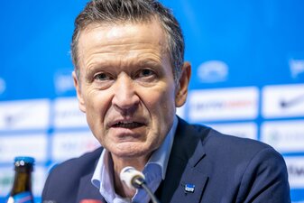 Thomas Herrich, Kaufmännischer Geschäftsführer von Hertha BSC, spricht während einer Pressekonferenz. Thomas Herrich, Kaufmännischer Geschäftsführer von Hertha BSC, spricht während einer Pressekonferenz.