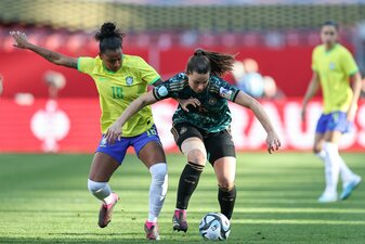 Die DFB-Frauen um Lena Oberdorf (r) mussten sich Brasilien geschlagen geben. Die DFB-Frauen um Lena Oberdorf (r) mussten sich Brasilien geschlagen geben.