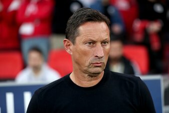 Muss mit Benfica in Mailand ein kleines Wunder schaffen: Roger Schmidt. Muss mit Benfica in Mailand ein kleines Wunder schaffen: Roger Schmidt.