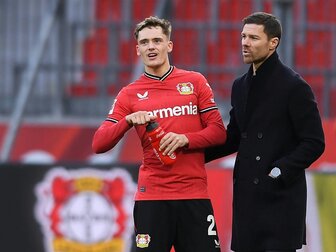 Leverkusen: Alonso lobt Wirtz Leverkusen: Alonso lobt Wirtz