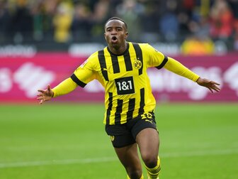 BVB-Startelf-Einsatz beim VfB: Moukoko mit guter Empfehlung BVB-Startelf-Einsatz beim VfB: Moukoko mit guter Empfehlung