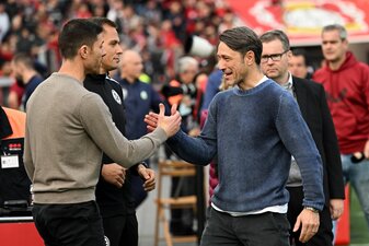 Konkurrenten um die europäischen Plätze: Leverkusen-Trainer Xabi Alonso (l) und Wolfsburgs Niko Kovac. Konkurrenten um die europäischen Plätze: Leverkusen-Trainer Xabi Alonso (l) und Wolfsburgs Niko Kovac.