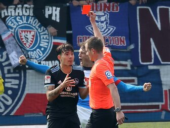 Club nach Chaos-Gegentor mitten im Abstiegskampf Club nach Chaos-Gegentor mitten im Abstiegskampf