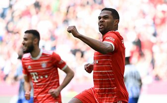 Brachte die Bayern mit einem Kopfball in Führung: Serge Gnabry. Brachte die Bayern mit einem Kopfball in Führung: Serge Gnabry.