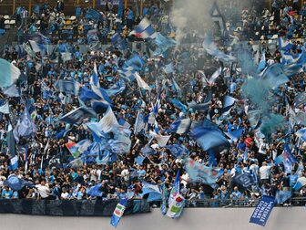 50.000 Fans im Stadion: Public Viewing in Neapel ausverkauft 50.000 Fans im Stadion: Public Viewing in Neapel ausverkauft