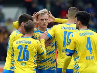 2:1 gegen Sandhausen: Braunschweig klettert auf Rang 13 2:1 gegen Sandhausen: Braunschweig klettert auf Rang 13