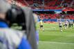 Laut einer Umfrage wollen die deutschen Fans nicht, dass die TV-Sender für die Übertragungsrechte noch mehr Geld in die Hand nehmen.