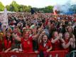 200.000 Fans begrüßen die Waliser in Cardiff (Quelle: SID)