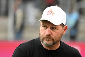 Kölns Trainer Steffen Baumgart hält den drohenden Abstieg von Hertha BSC für eine "Katastrophe". Kölns Trainer Steffen Baumgart hält den drohenden Abstieg von Hertha BSC für eine "Katastrophe".