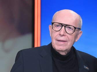 Calmund warnt vor Rom: "Wird ein knappes Tänzchen!" Calmund warnt vor Rom: "Wird ein knappes Tänzchen!"