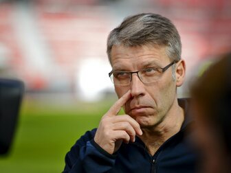 Knäbels Kabinenpredigt, Reis bedient: "Zu ehrfürchtig" Knäbels Kabinenpredigt, Reis bedient: "Zu ehrfürchtig"