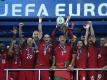 ARD: Fast 18 Millionen Zuschauer sehen das EM-Finale (Quelle: SID-IMAGES/AFP)
<br>
<br>
<br>© 2016 SID
