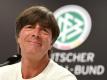 Joachim Löw macht als Bundestrainer weiter. Foto: Arne Dedert