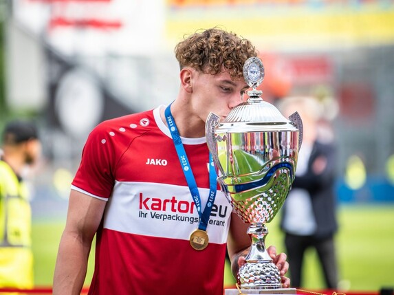 Cottbus vorzeitig Nordost-Meister