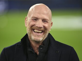 Sammer verteidigt Kahn: "Bin ein bisschen entsetzt" Sammer verteidigt Kahn: "Bin ein bisschen entsetzt"