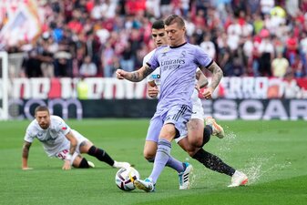 Toni Kroos stand von 2006 bis 2014 beim FC Bayern unter Vertrag. Toni Kroos stand von 2006 bis 2014 beim FC Bayern unter Vertrag.