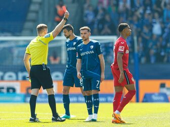 Leverkusens Adli für drei Spiele gesperrt Leverkusens Adli für drei Spiele gesperrt