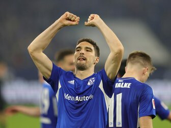 Innenverteidiger Kaminski bleibt auf Schalke Innenverteidiger Kaminski bleibt auf Schalke