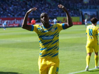 Braunschweig: Ujah bleibt ein weiteres Jahr Braunschweig: Ujah bleibt ein weiteres Jahr