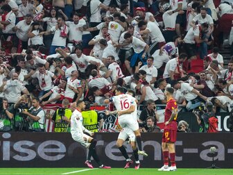 Sevilla verhindert Mourinhos Krönung zum Kaiser von Rom Sevilla verhindert Mourinhos Krönung zum Kaiser von Rom