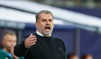 Medienberichten zufolge soll Celtic-Trainer Ange Postecoglou vor einem Wechsel zu den Tottenham Hotspurs stehen. Medienberichten zufolge soll Celtic-Trainer Ange Postecoglou vor einem Wechsel zu den Tottenham Hotspurs stehen.