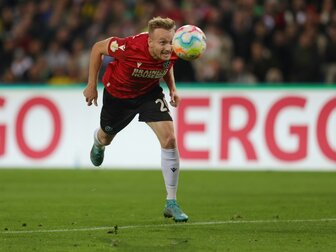Hannover 96 verlängert Vertrag mit Verteidiger Dehm Hannover 96 verlängert Vertrag mit Verteidiger Dehm