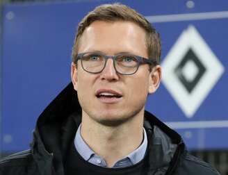 Der ehemalige HSV-Sportdirektor Michael Mutzel wird Sport-Geschäftsführer bei Arminia Bielefeld. Der ehemalige HSV-Sportdirektor Michael Mutzel wird Sport-Geschäftsführer bei Arminia Bielefeld.
